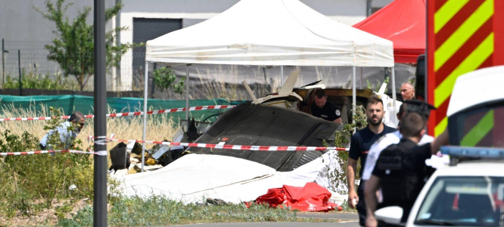 Elf Tote bei Flugzeugabsturz in Frankreich