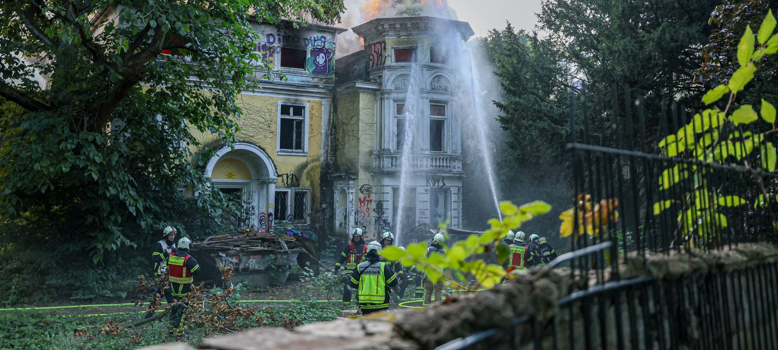 Brand in leerstehender Villa unter Kontrolle