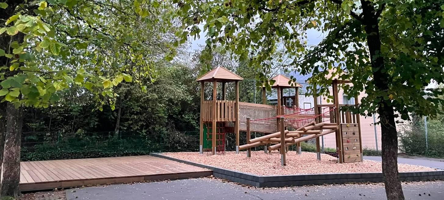 Neuer Spielplatz für Grundschule in Wuppertal