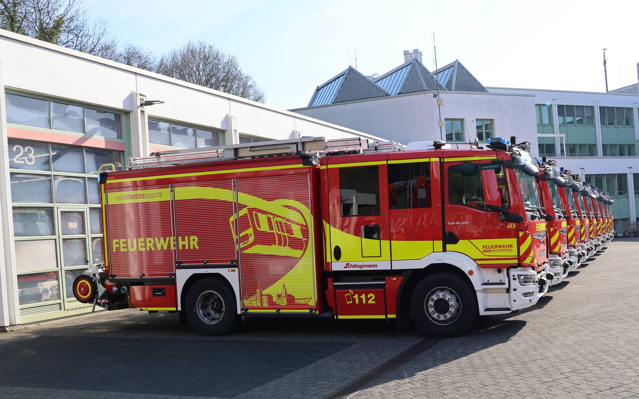 Wuppertaler Feuerwehr beim Friseur
