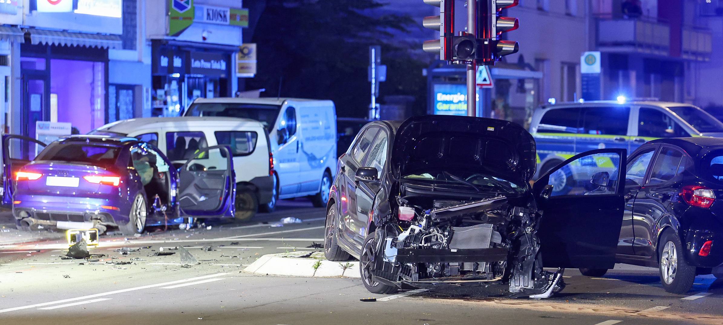 Schwerer Unfall - Illegales Autorennen?