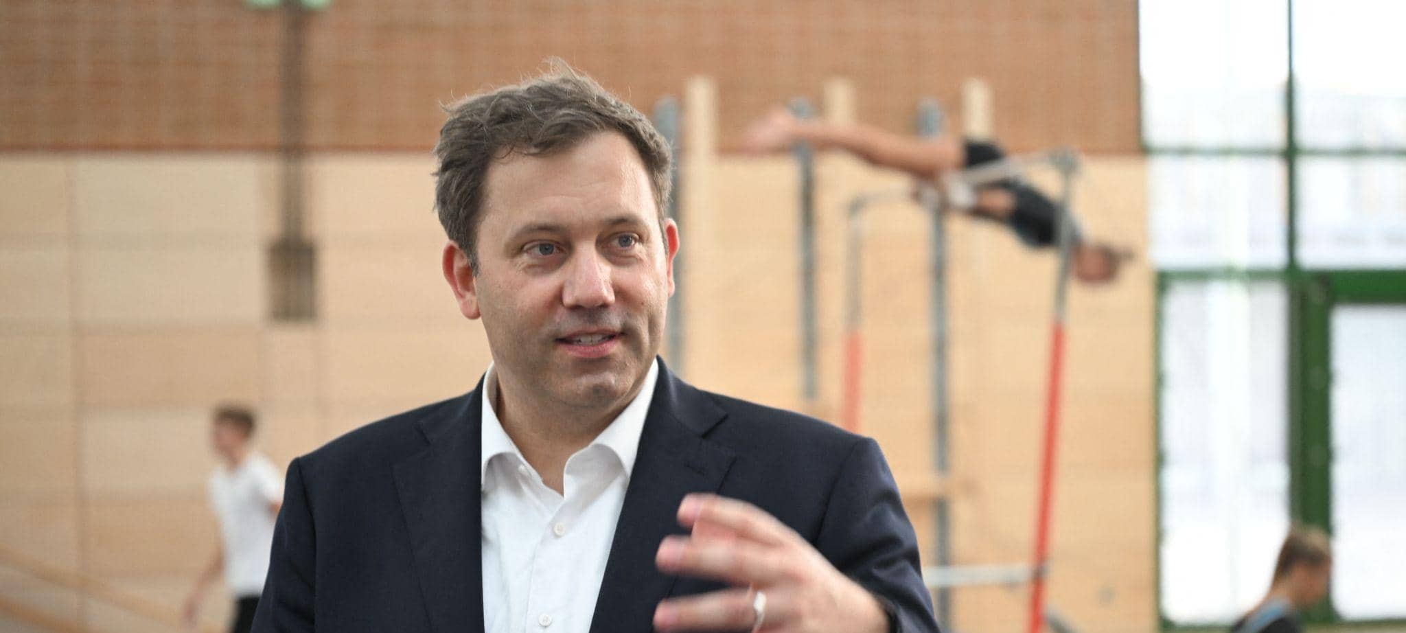 Finanzminister Klingbeil besucht Zukunftsprojekte in Deutschland