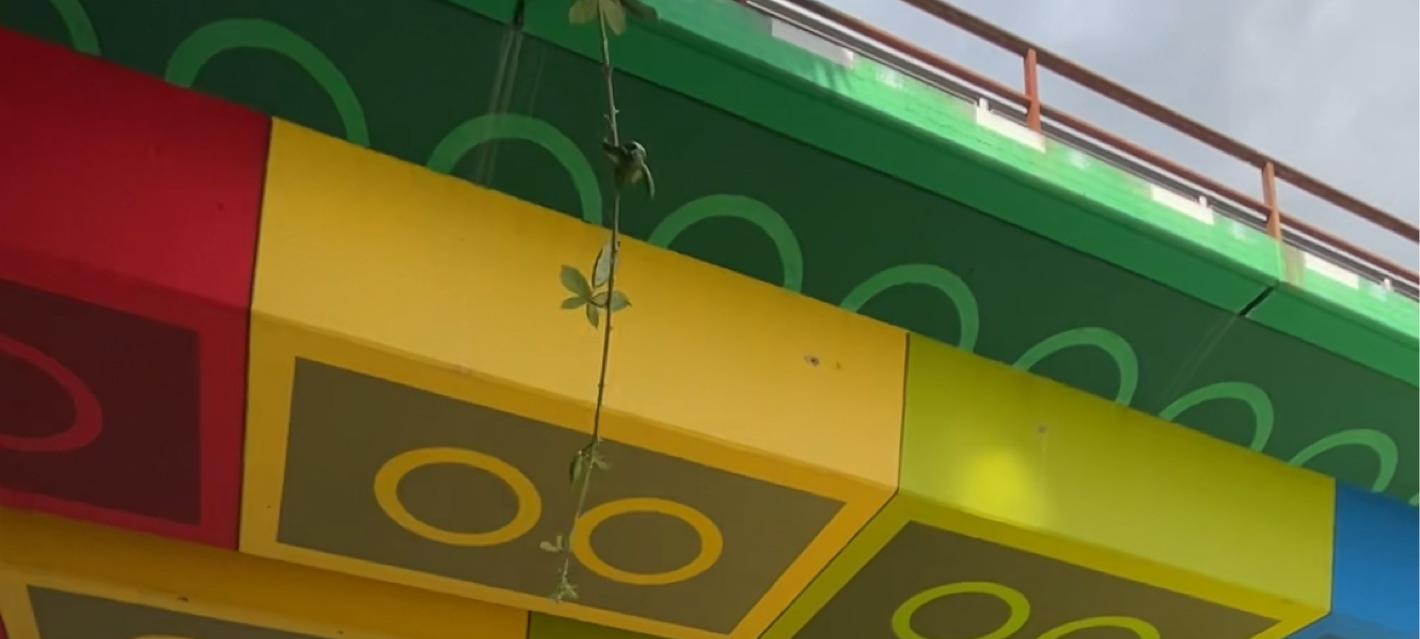 zu sehen ist die Lego Brücke