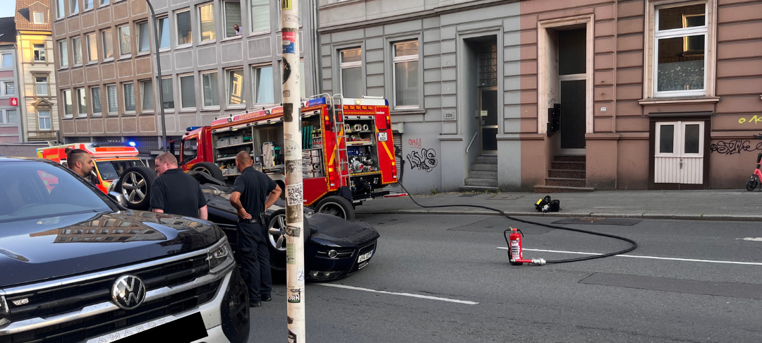 Wieder landet ein Auto auf dem Dach
