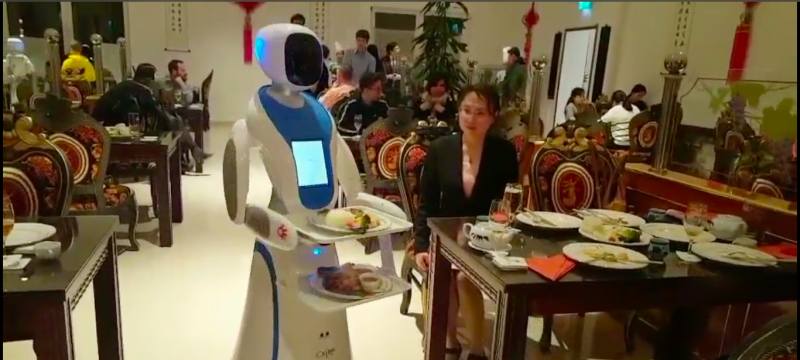 Roboter als Kellner