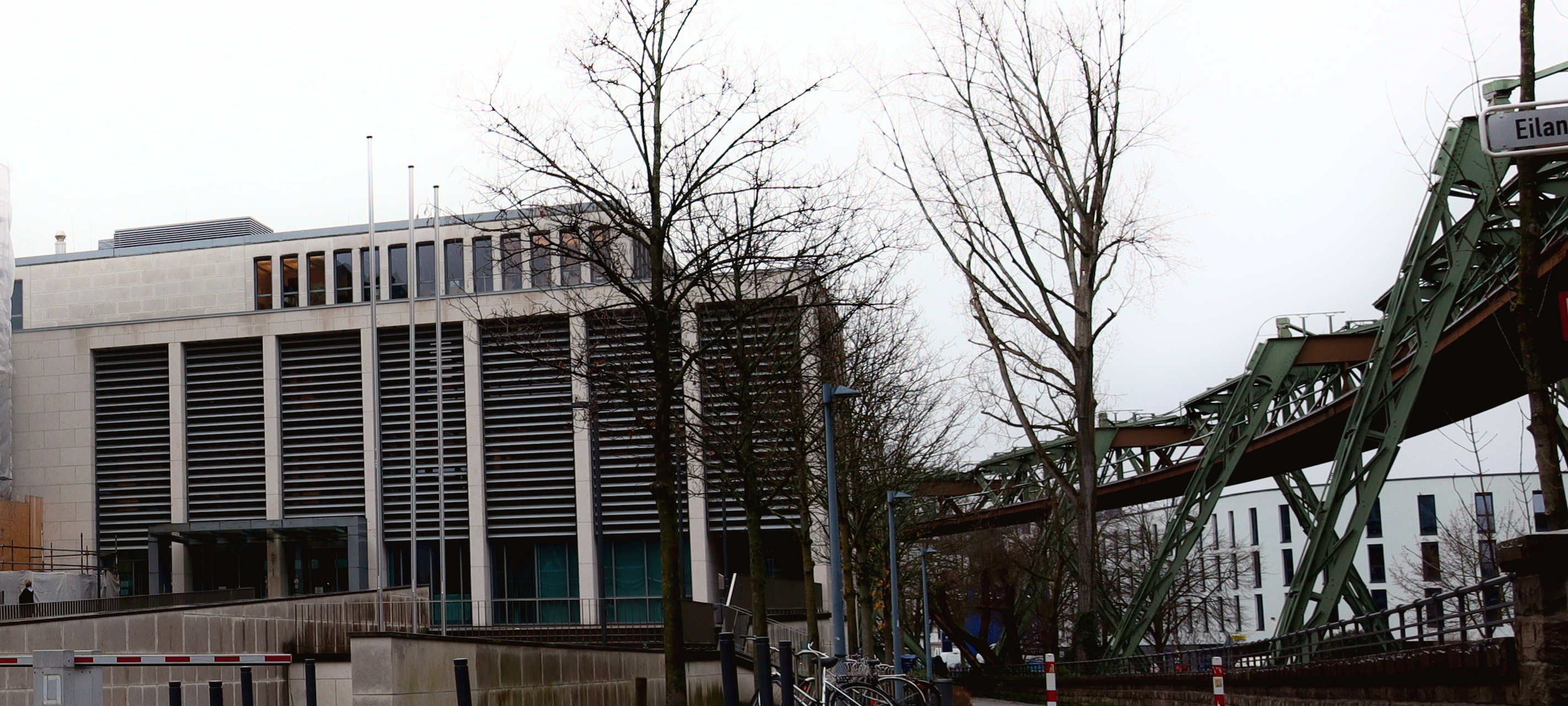 Corona-Schutz im Justizzentrum suboptimal